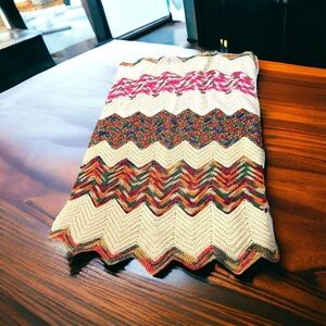 Vtg Crocheted Afghan Crib Blanket Tan & Multicolor Chevron Sz 42x34” Sofa Throw